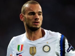Sneijder wife denies exit claims