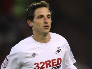 Allen pens new Swansea deal