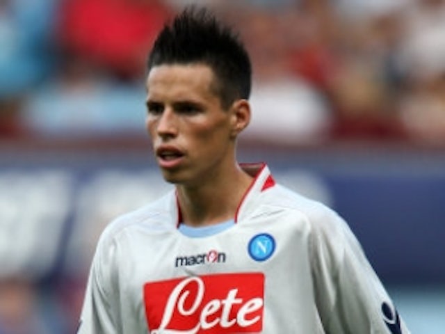 Arsenal target Hamsik expected to stay put