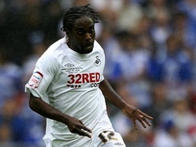 Nathan Dyer signs new Swansea City deal