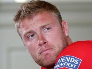 Cleverly offers Flintoff advice