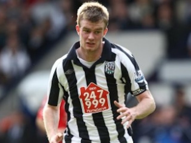 Brunt signs new deal at West Brom