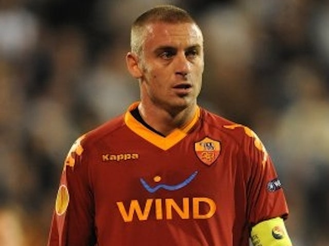 Pjanic: 'Roma cannot afford to lose De Rossi'