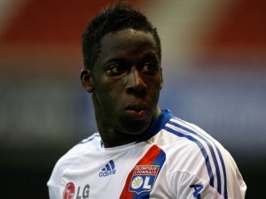 Liverpool to sign Aly Cissokho?