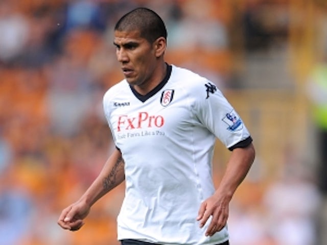Salcido leaves Fulham on loan