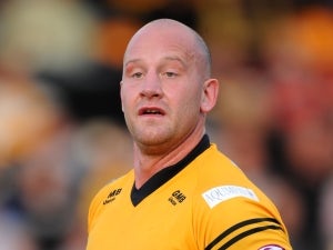 Castleford pair sign new contracts