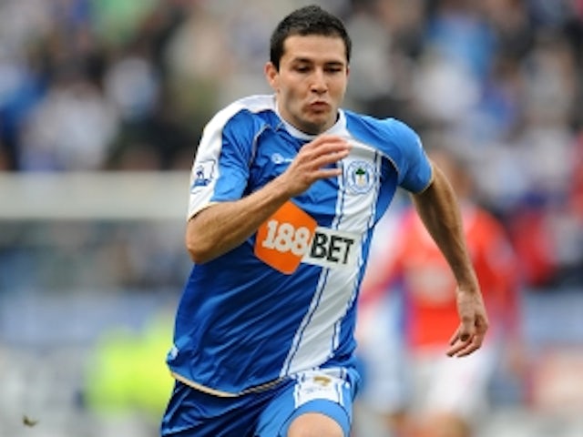 Antolin Alcaraz joins Everton