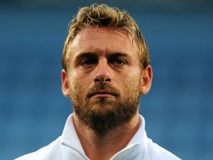 Roma want De Rossi to stay
