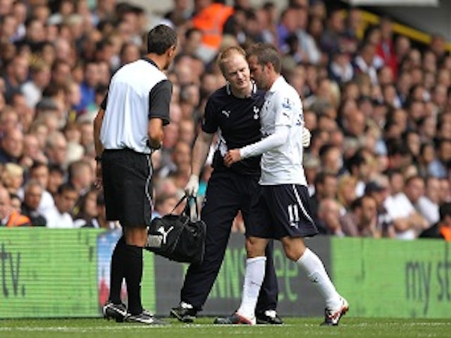 Van der Vaart fit for Liverpool match