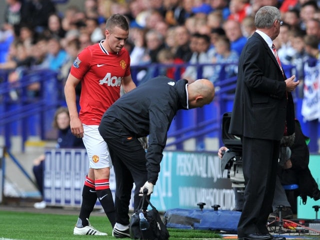 Cleverley ruled out until Christmas