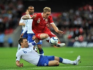 Thomas criticises Wales pair