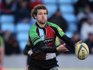 Evans leads Quins to win