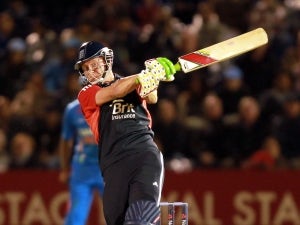 England level up T20 series