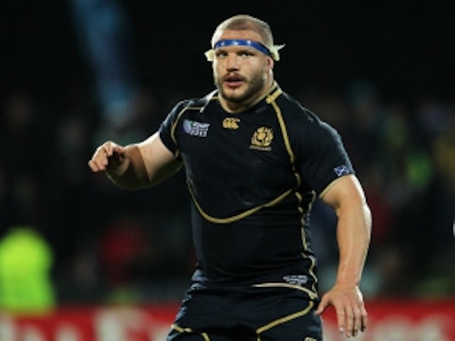 Scotland concerned by front row fitness