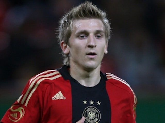 Chelsea complete Marko Marin signing