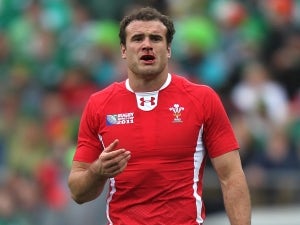 Roberts praises Wales forwards
