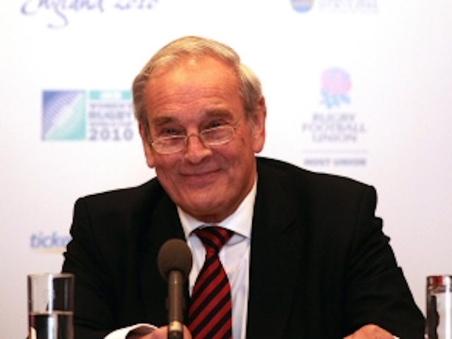 Martyn Thomas to stand down from RFU