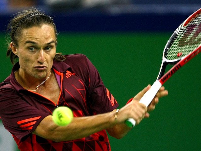 Dolgopolov ousts Baghdatis in round two