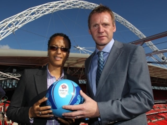 Hope Powell wants Team GB women to play in Rio