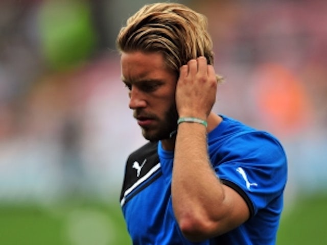 Alan Smith close to MK Dons move