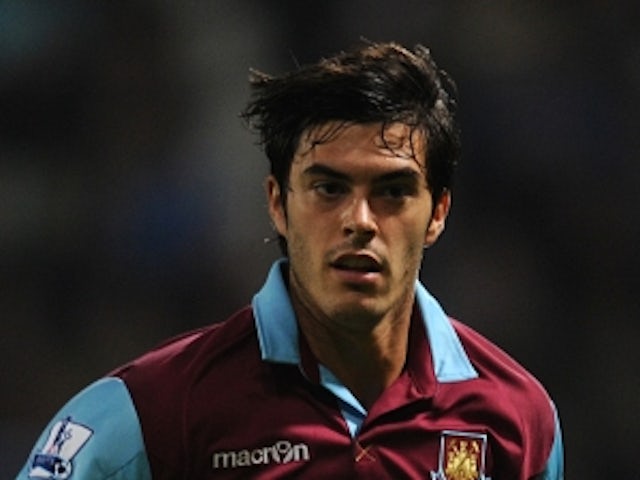 Tomkins hopes to extend West Ham stay