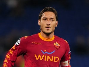Francesco Totti fit for Rome derby