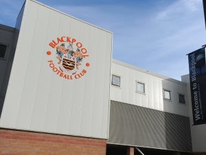 Late equaliser earns Blackpool a point