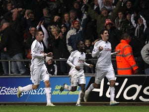 In Pictures: Swansea 3-2 Arsenal