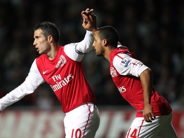Arsenal to offer Van Persie record £7m-per-year deal