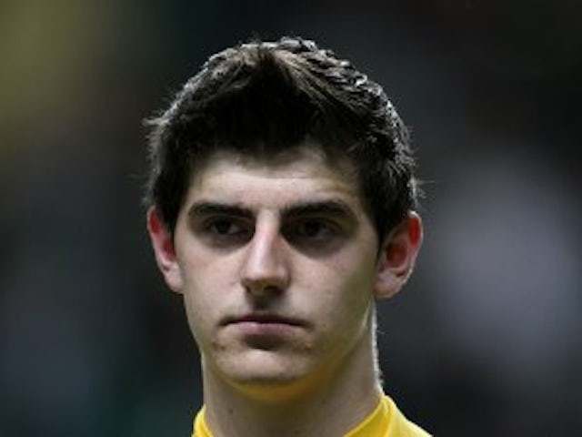 Courtois plays down Real rumours