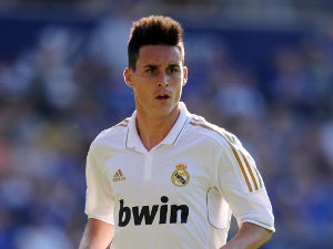 Callejon to remain at Madrid