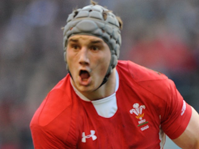 Davies to return for Wales