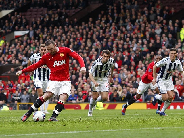 Moyes hails Rooney's versatility