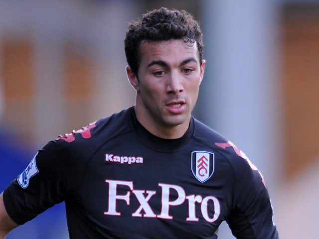 Kelly signs new Fulham contract