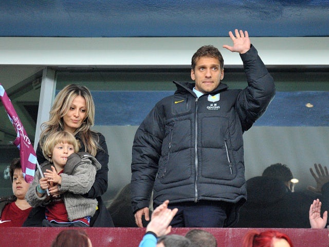 Petrov visits Villa training ground