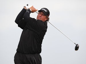 Hanson edging lead from Mickelson