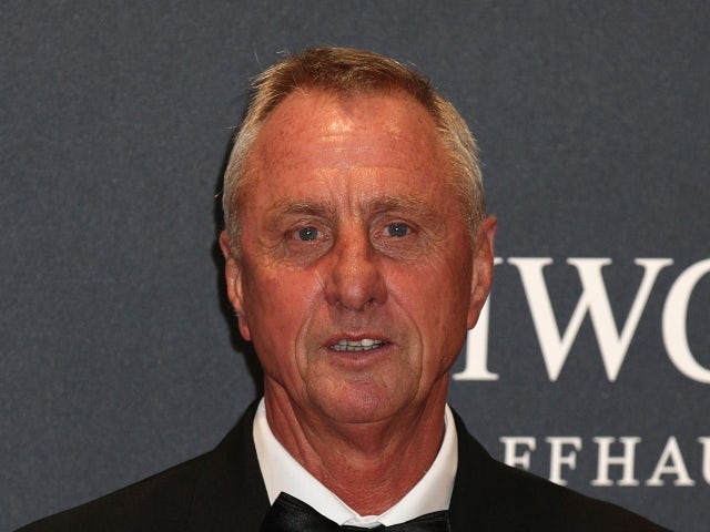 Cruyff denies Liverpool link