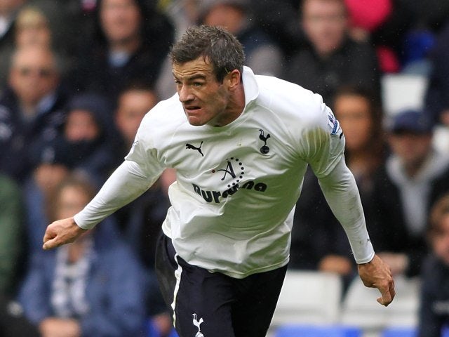 Nelsen to continue playing