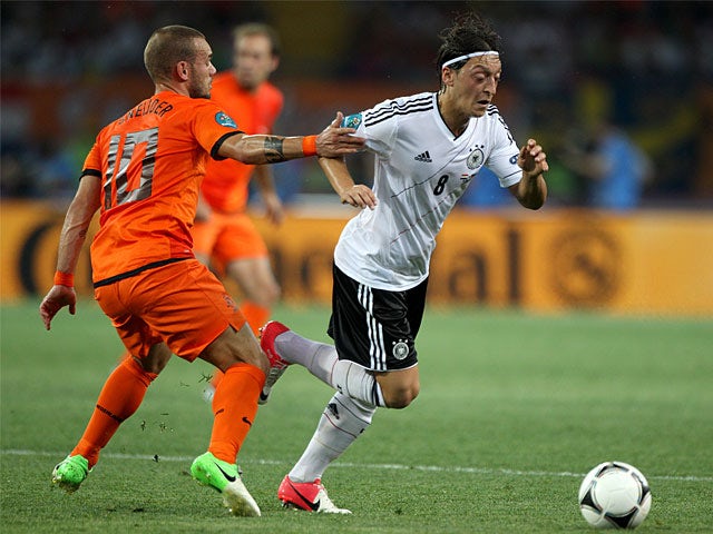 Ozil: 'We can beat Italy'