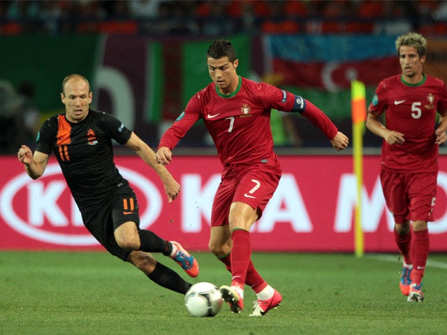 Robben hints at team unrest