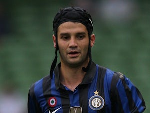 Chivu angry with Cassano leak