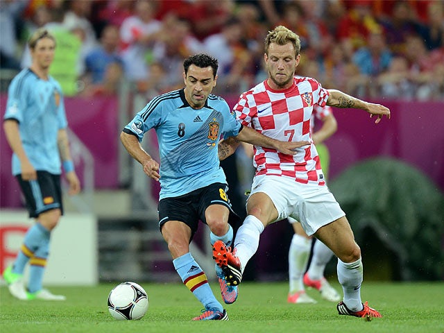 Xavi to bow out after Euro 2012?