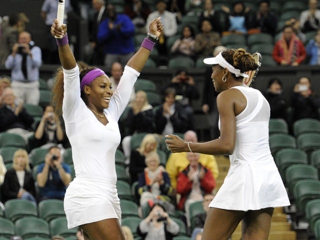 Venus hails Serena