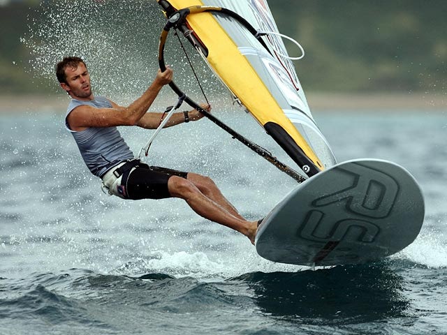GB's Dempsey wins silver in windsurfing