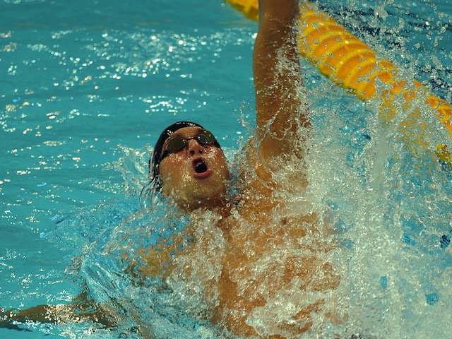 Grevers wins 100m backstroke gold for USA