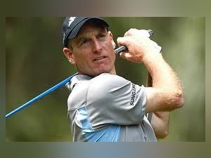 Jim Furyk races clear of pack in Ohio