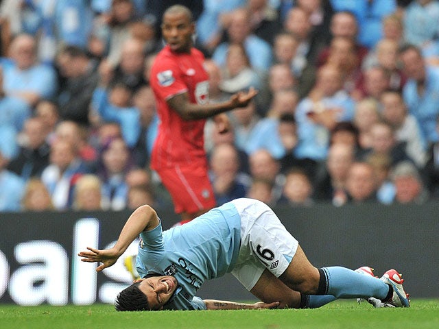 Aguero to return for City 'within a month'