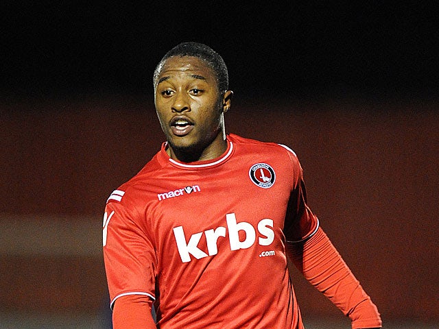 Charlton duo sign new deals