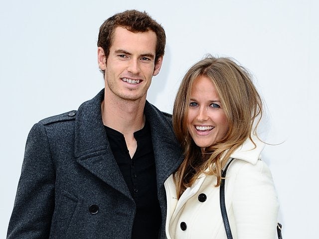 Murray jets to Bahamas with girlfriend
