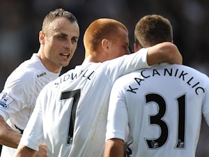 Kacaniklic strike gives Fulham the lead